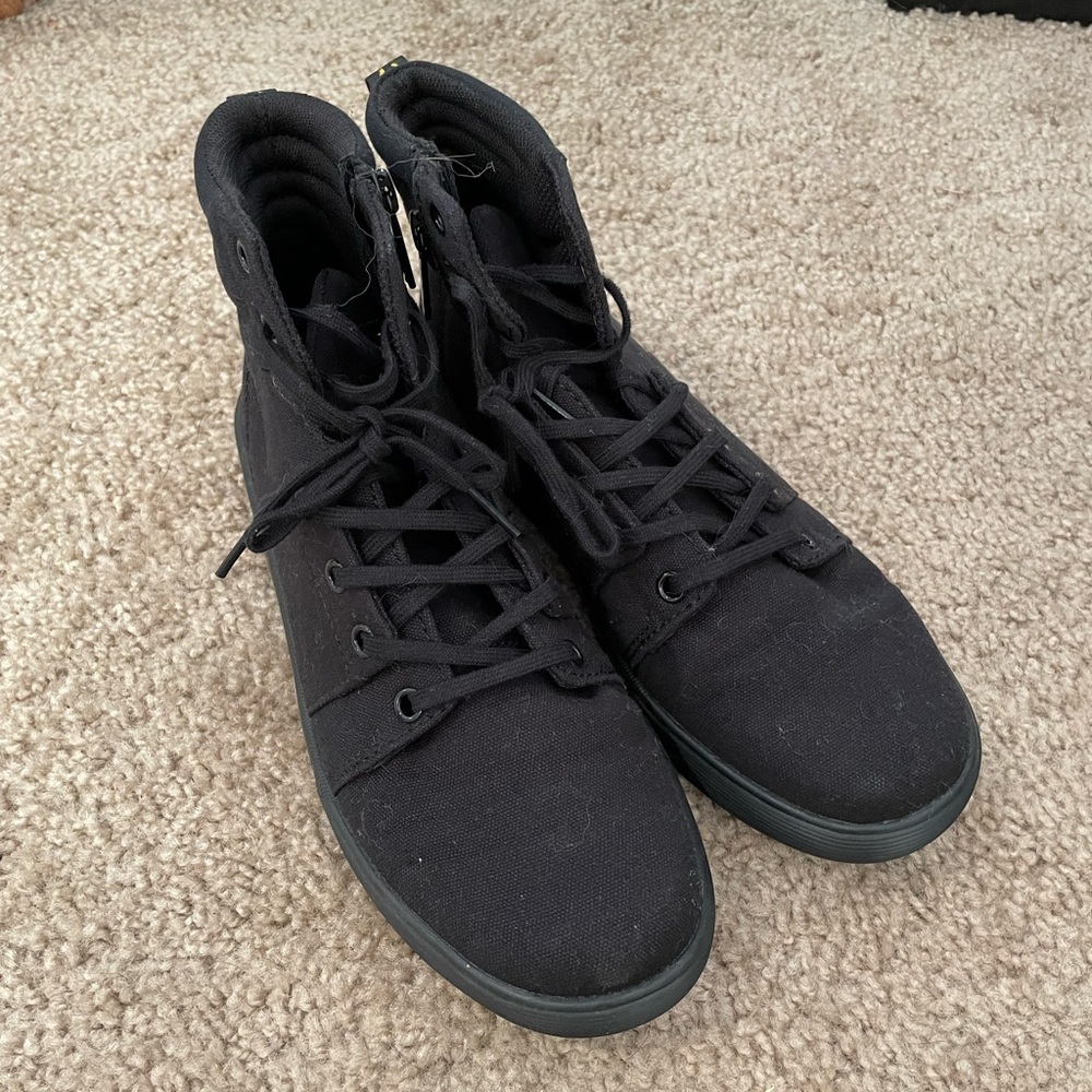 Dr. Martens Sneaker